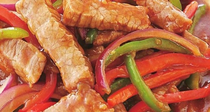 Thịt bò xào ớt chuông