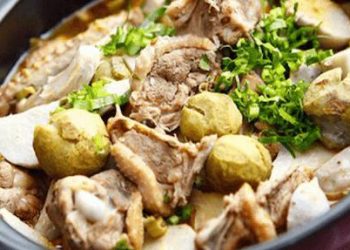 Cách nấu món vịt om sấu bất bại, chua ngọt thơm lừng