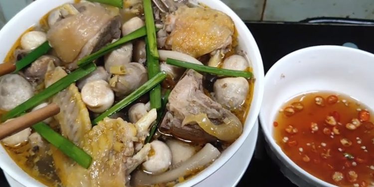 5 món với nấm rơm ăn mãi không ngán