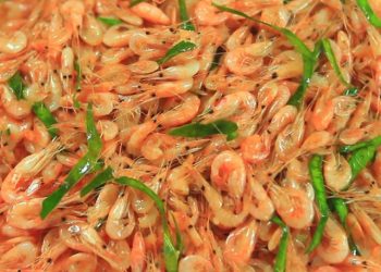 Rang tép đồng đúng cách để vàng thơm, không tanh
