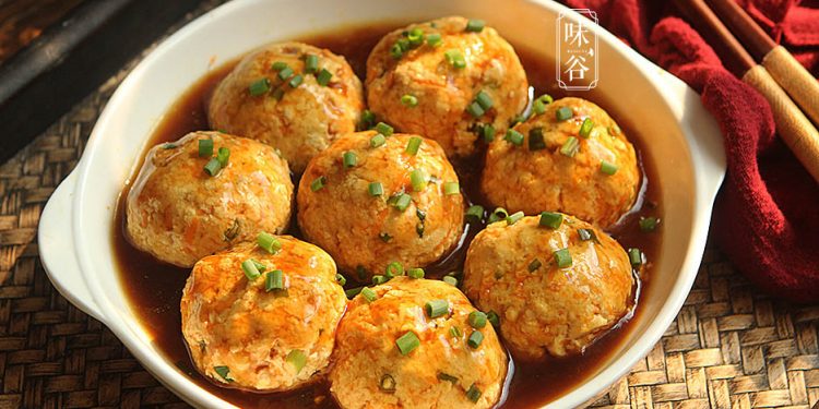 Đậu phụ vo viên đưa cơm ngày lạnh
