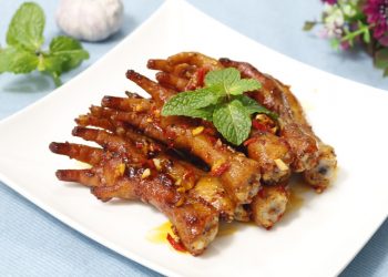Chân gà nướng muối ớt thơm ngon đẹp mắt
